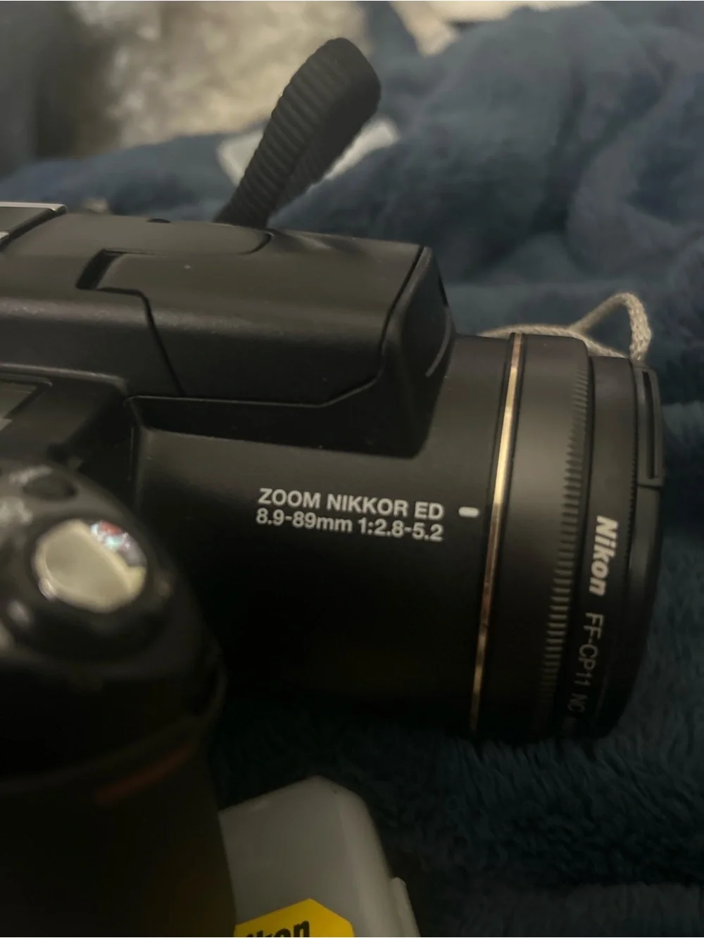 Nikon Black DSLR Camera with Lens - Compact Photography Kit